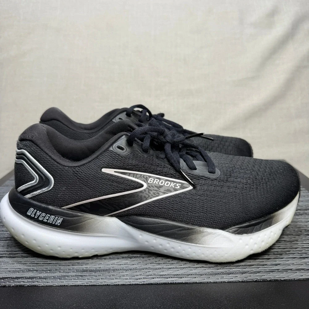 Brooks wear scuffs